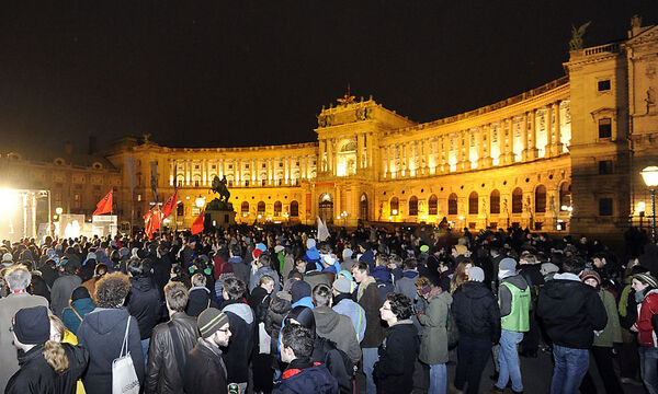 WIEN: DEMONSTRATION GEGEN DEN AKADEMIKERBALL DER FPOe