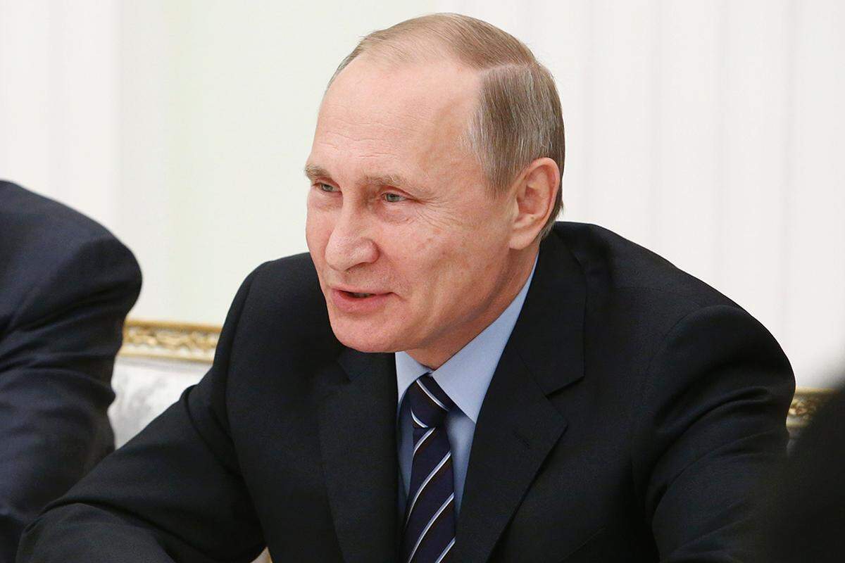 Der russische Präsident Putin sandte ein Gratulations-Telegramm. Erhoffe, dass man in internationalen Fragen zusammenarbeiten werde, berichtet die russische Nachrichtenagentur RIA. Er erwarte einen Dialog, "der den Interessen beider Länder dient".