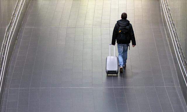 Flughafen: 2015 22,8 Mio Passagiere.