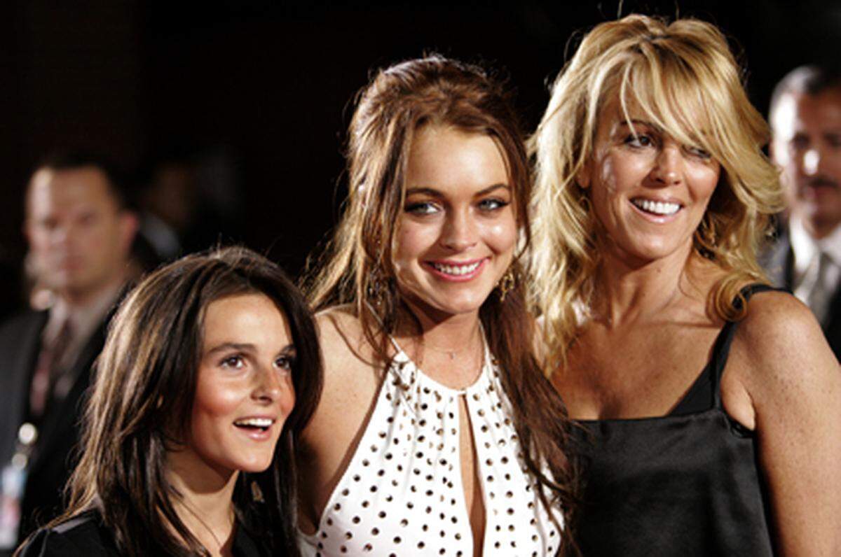 Hollywoods Dreimäderl-Partyhaus aus besseren Tagen: Donata oder Dina Lohan (rechts) mit ihrer berühmt-berüchtigten Tochter Lindsay Lohan (Mitte) und der kleinen Aliana Lohan.
