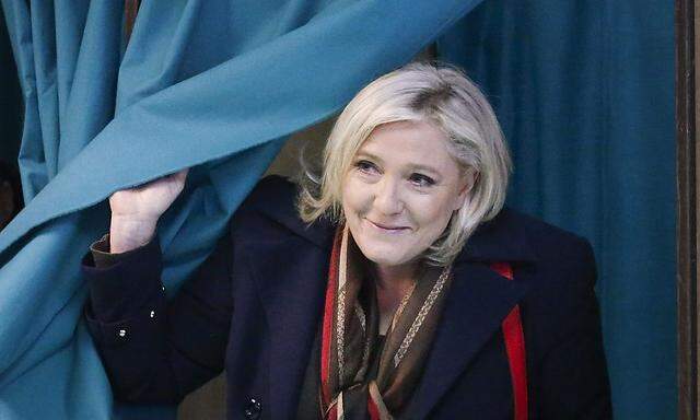 FN-Chefin Marine Le Pen bei der Wahl.