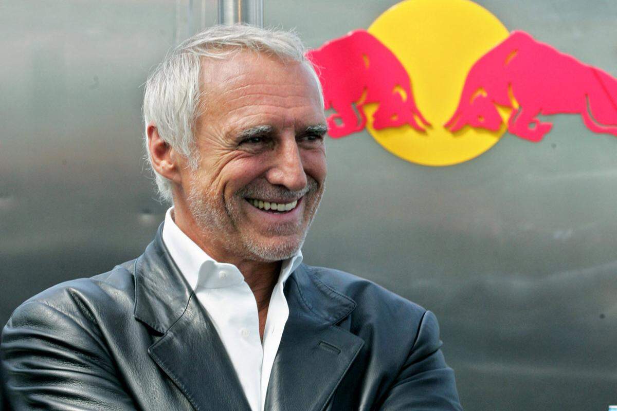 Last, but noch least, findet sich doch noch eine heimische Uni: Red-Bull-Chef Dietrich Mateschitz stellt der Paracelsus Medizinischen Privatuniversität (PMU) in Salzburg 70 Millionen Euro für ein neues Querschnittslähmungs-Forschungszentrum zur Verfügung.