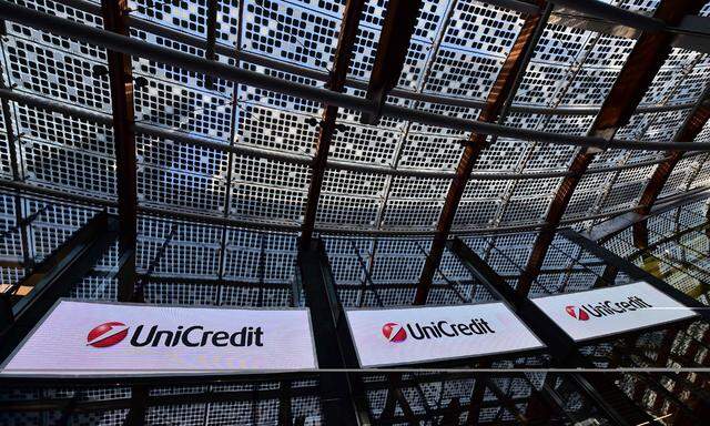 Die Hälfte ihres Marktwerts hat die UniCredit heuer verloren. Bis 2019 will die italienische Großbank aber wieder hoch hinaus.