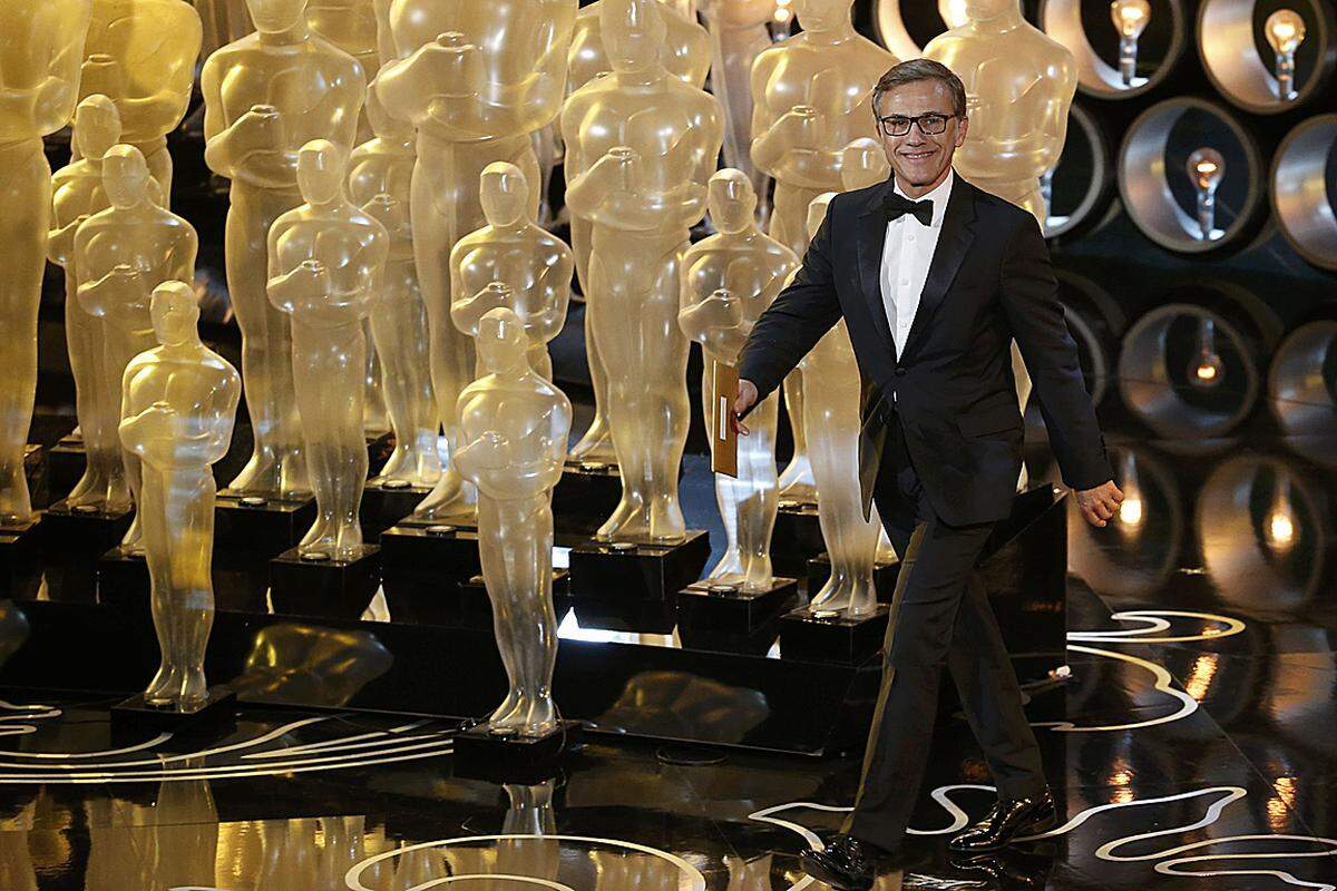 Im vergangenen Jahr holte Christoph Waltz seinen zweiten Oscar mit nach Hause. Heuer überreichte er einen, jenen für die Beste Nebendarstellerin.