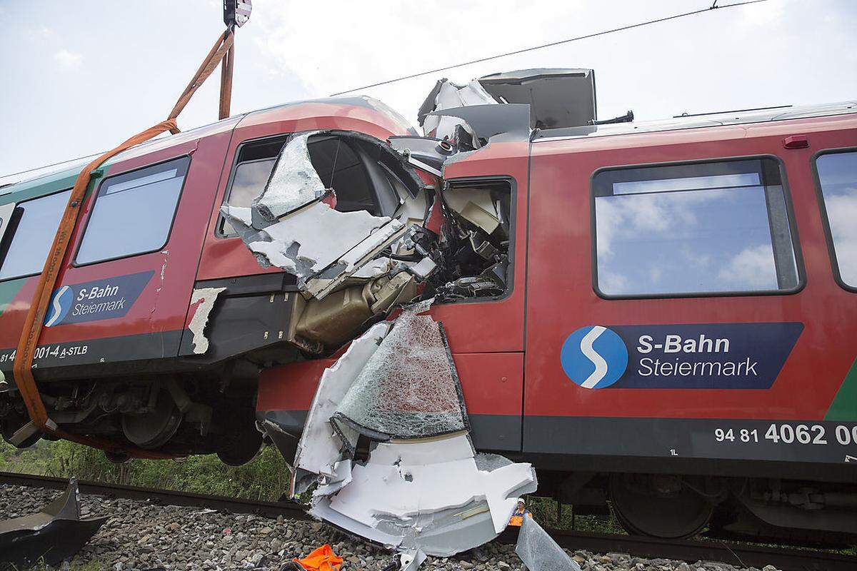 Der Verkehr an der eingleisigen Strecke wird telefonisch geregelt.