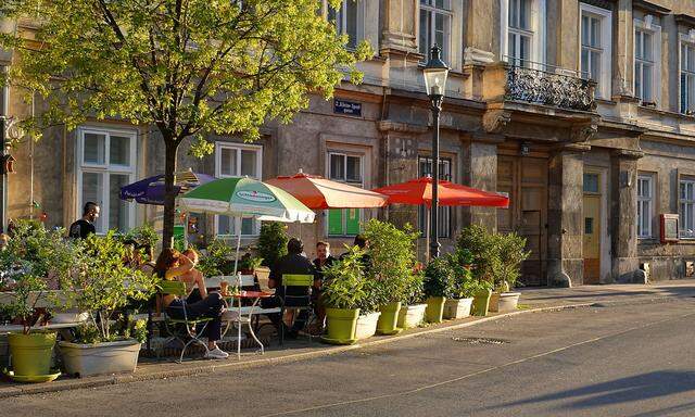 Wien 2., Kleine Sperlgasse, Gastgarten *** Vienna 2 , Kleine Sperlgasse, Restaurant garden