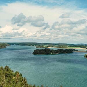 Die unabhängigen Alandinseln zwischen Schweden und Finnland gehörten einst zu Russland. Finnland äußert Sorge um die militärische Neutralität des Archipels. 