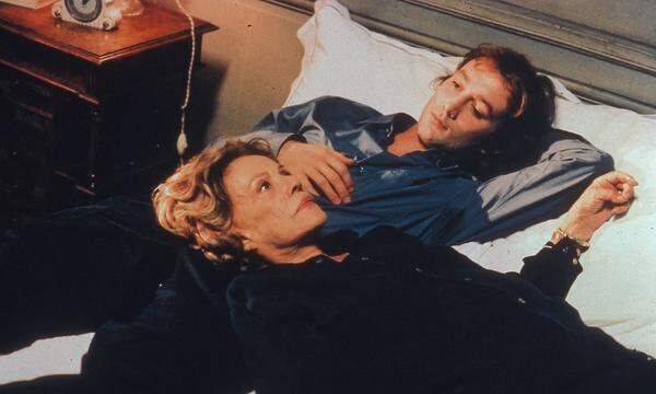"Diese Liebe" zeigt die Beziehung zwischen Marguerite Duras und ihrem jungen Fan Yann Andréa, die bis zum Tode Duras' 1996 hielt. Jeanne Moreau schlüpft in die Rolle der Literatin.  