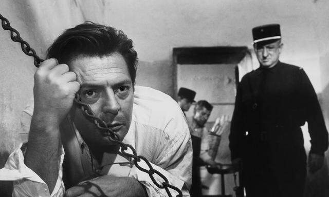 Bei Albert Camus stand nur der Mörder im Mittelpunkt: Marcello Mastroianni in Luchino Viscontis Verfilmung von „Der Fremde“ (1967).