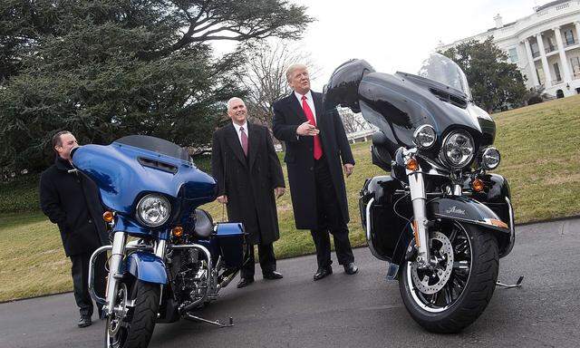 President Trump Has Lunch With Harley Davidson Executives and Union Reps.