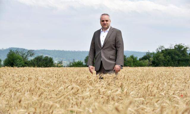 Matthias Grün entstammt einer Waldviertler Bauernfamilie, kümmert sich nun aber als eine Art Gutsdirektor um das Bio-Landgut Esterhazy.