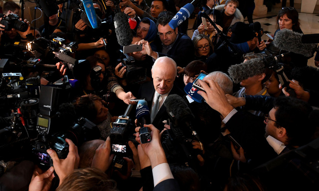 Auch in Astana: Der UN-Sonderbeauftragte für Syrien, Staffan de Mistura, tritt vor Journalisten.