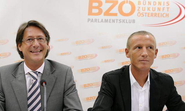 BZÖ-Spitze und ihr Chef Josef Bucher demonstrieren Einigkeit