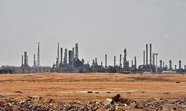 Eine der angegriffenen Öl-Anlagen in Saudiarabien.