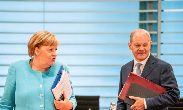 Als Merkel noch Kanzlerin war, und Scholz ihr Vize. 