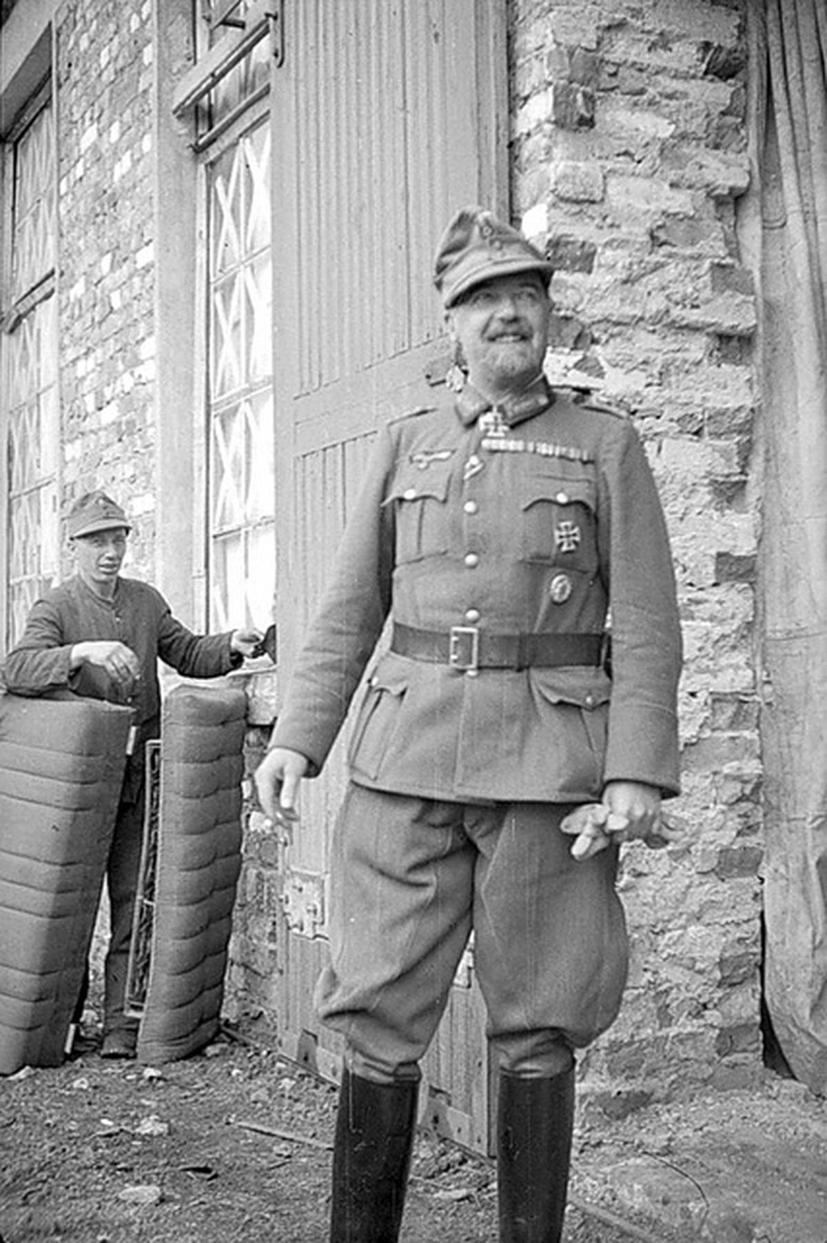 Generalleutnant Julius