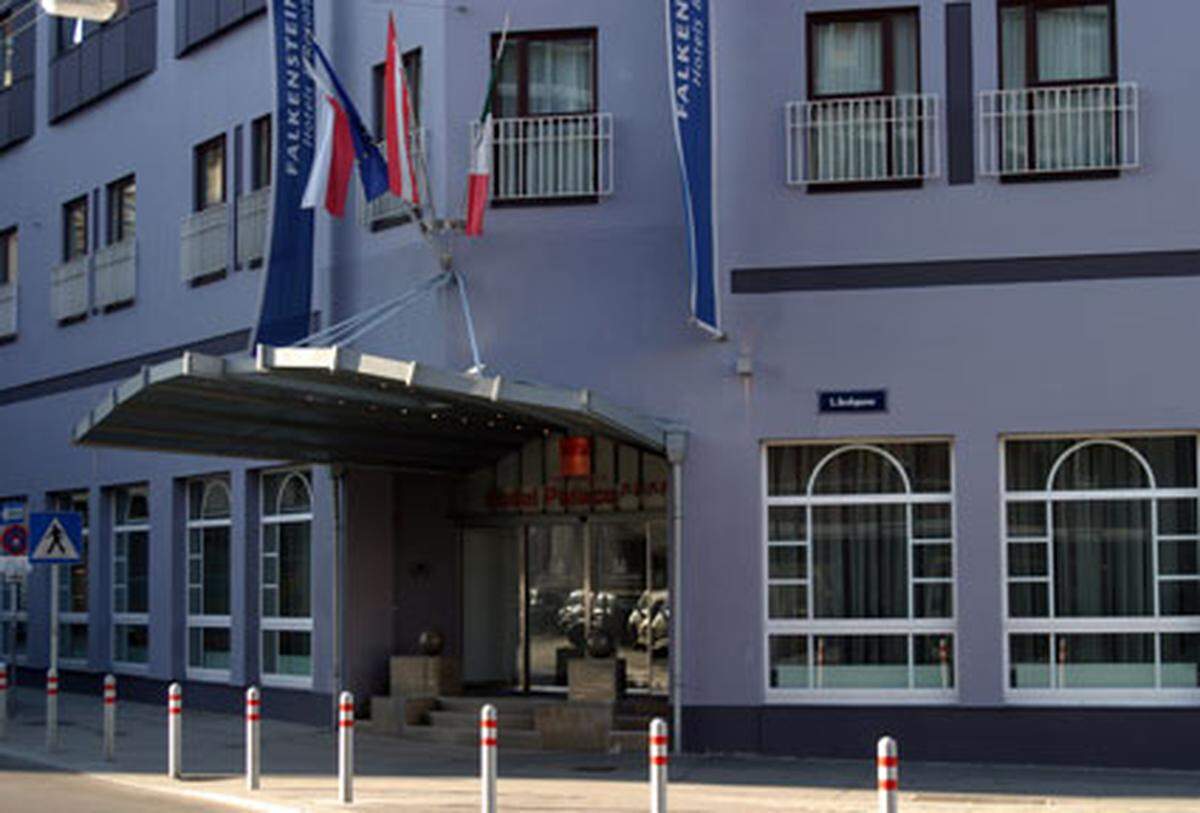 Mit der Übernahme des Falkensteiner Hotel Palace Wien startet die lifestyle Hotelgruppe pentahotels ihren weltweiten Expansionskurs. Wolf Theiss wurde von pentahotels mit der Beratung beim Erwerb des Falkensteiner Hotel Palace Wien betraut, der in Form eines Asset Deals erfolgte. Die Neueröffnung findet voraussichtlich Anfang Juni 2011 statt.
