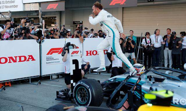 Lewis Hamilton ist auf dem Sprung in die F1-Geschichtsbücher. 