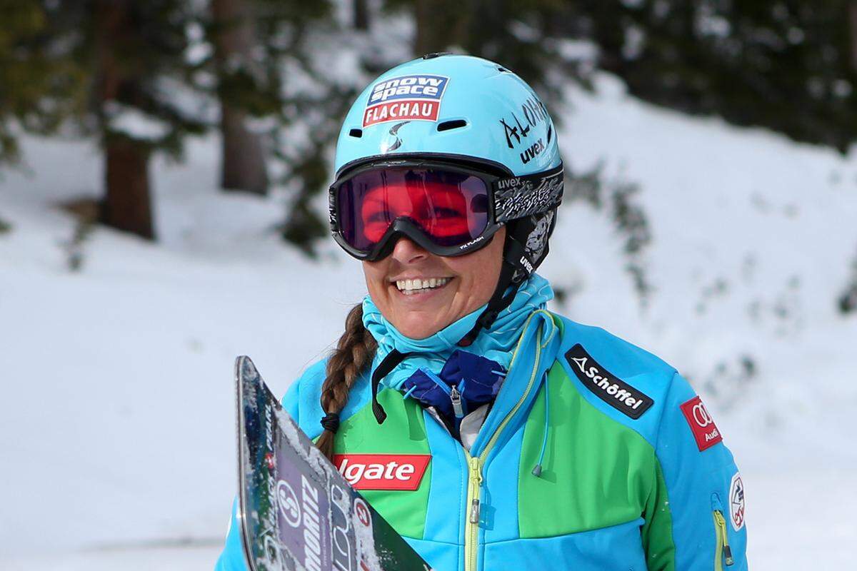 ...Oldie Claudia Riegler. 15 Jahre nach ihrem ersten Weltcupsieg ist die 41-Jährige im RTL gesetzt, im Slalom muss sie in die Qualifikation gegen Ina Meschik.