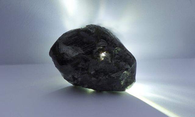 Der 1758-Karat-Stein ist in Bezug auf die Reinheit nicht die beste Qualität.