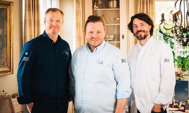 Andreas Döllerer, Richard Rauch und Thomas Dorfer (von links) kochen gemeinsam für den Staatsfeiertag.
