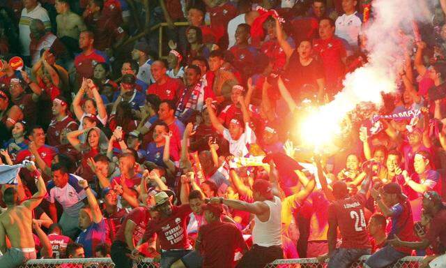 Panama s fans jubilate the victory after the FIFA 2018 Russia World Cup Concacaf qualifier between P