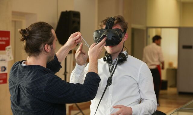 Eine Idee aus der Crowd: Mit VR-Brillen Präsentationstrainings noch lebensechter gestalten.