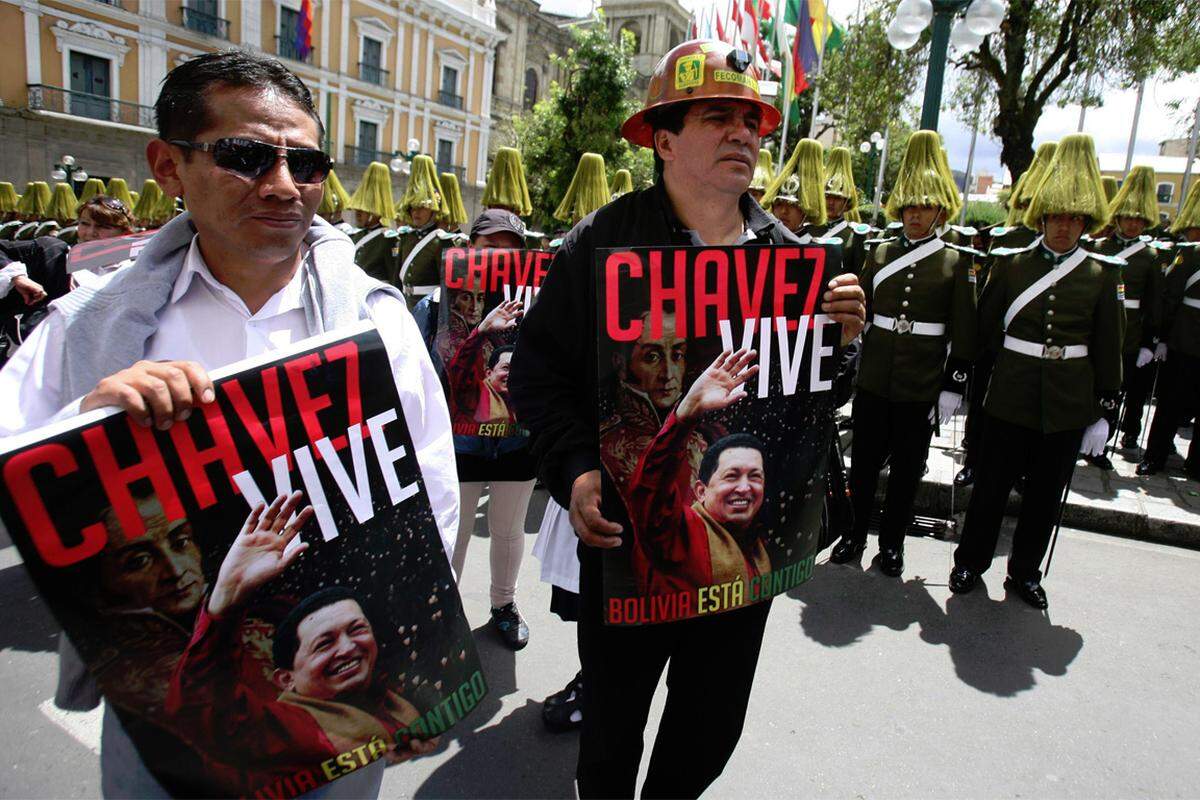 Am Freitag fand in Caracas, der Hauptstadt von Venezuela, die Trauerfeier anlässlich des Todes von Präsident Hugo Chávez statt. Über 30 Staats- und Regierungschef nahmen Abschied.