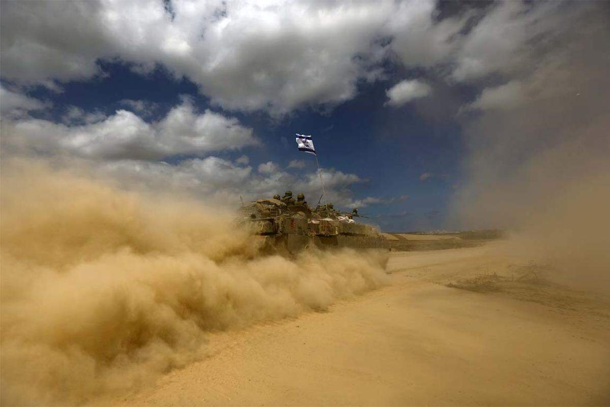 Israelische Soldaten auf dem Weg in den Gazastreifen.
