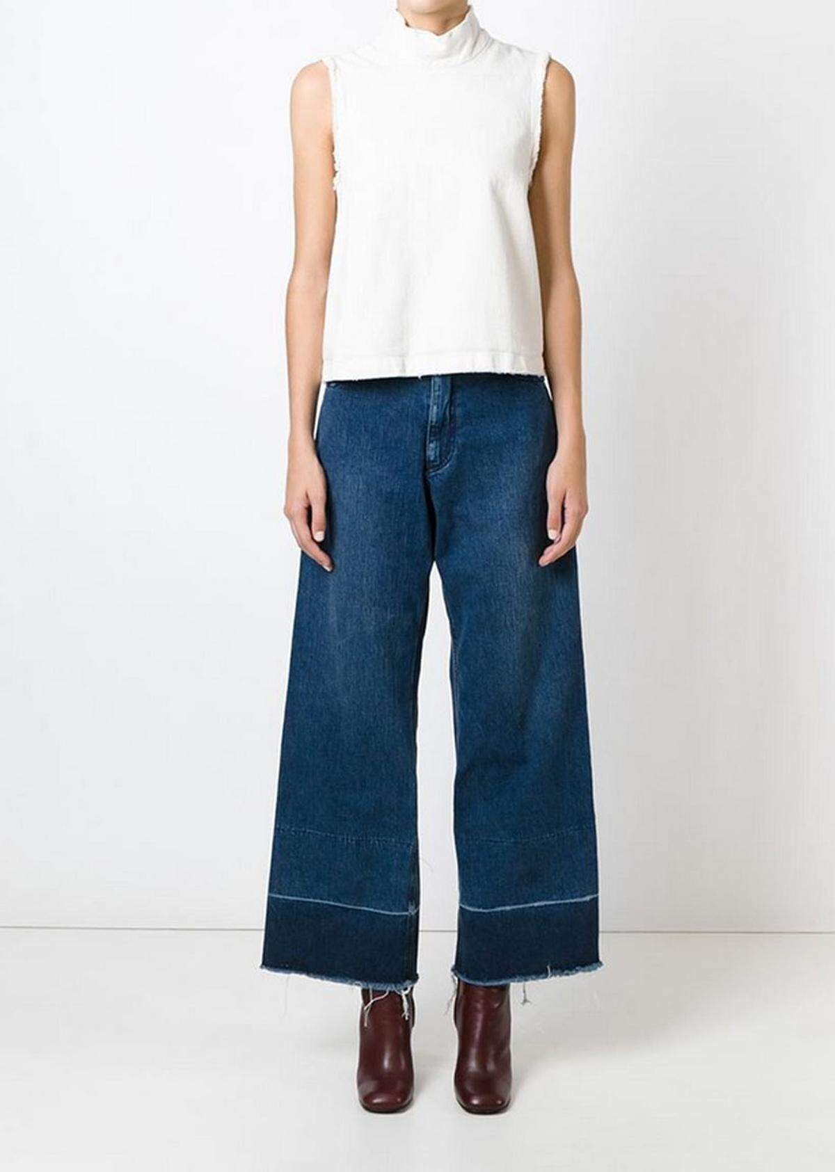 Mit der Legion Jeans von Rachel Comey deckten sich modeinteressierte Frauen im Oktober ein.