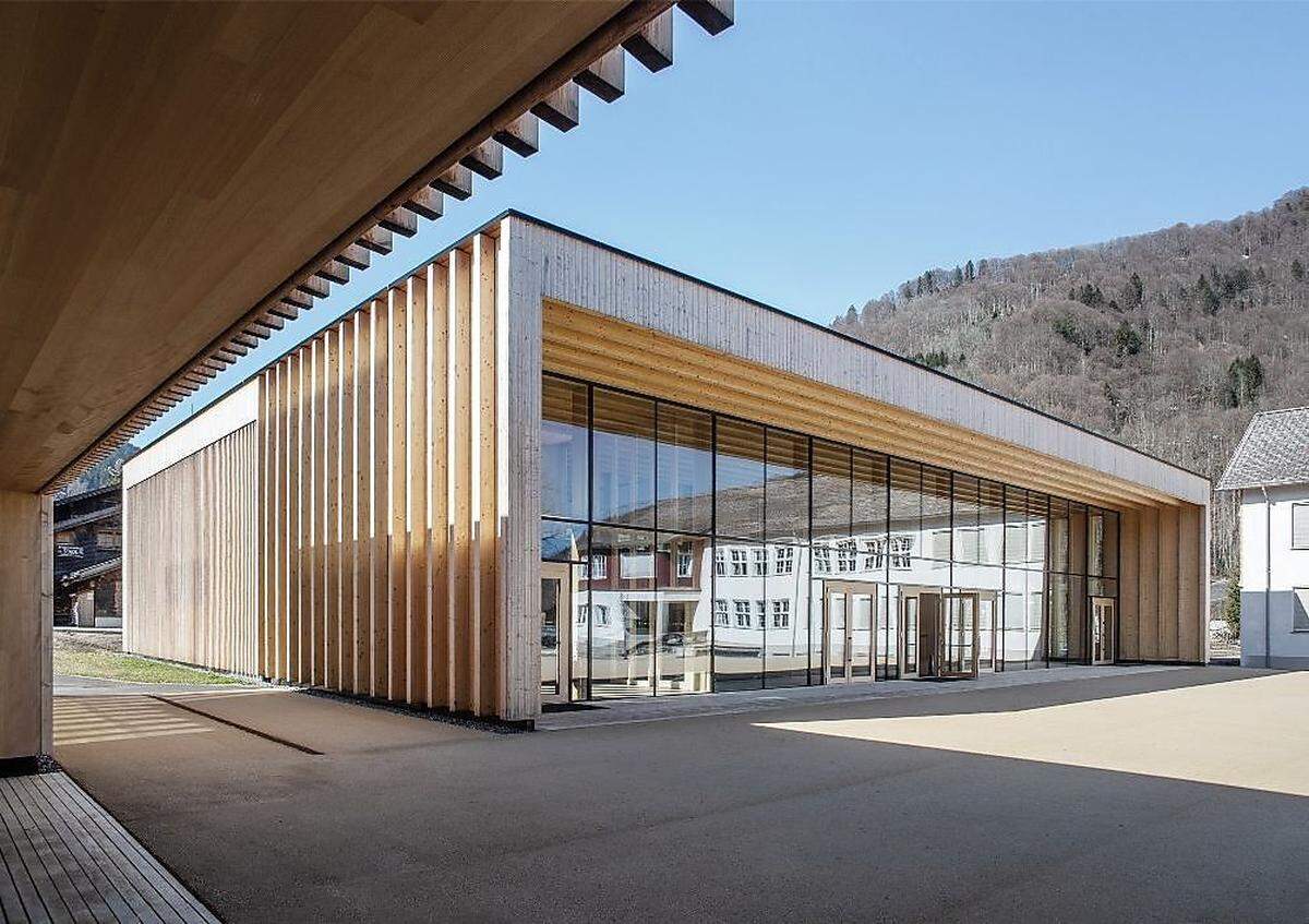 Der Gemeindebau Mellau von Dorner/Matt Architekten &amp; Zumtobel Architektur wurde von der Jury als Gewinner der Kategorie "Öffentlicher Bau" gekürt.