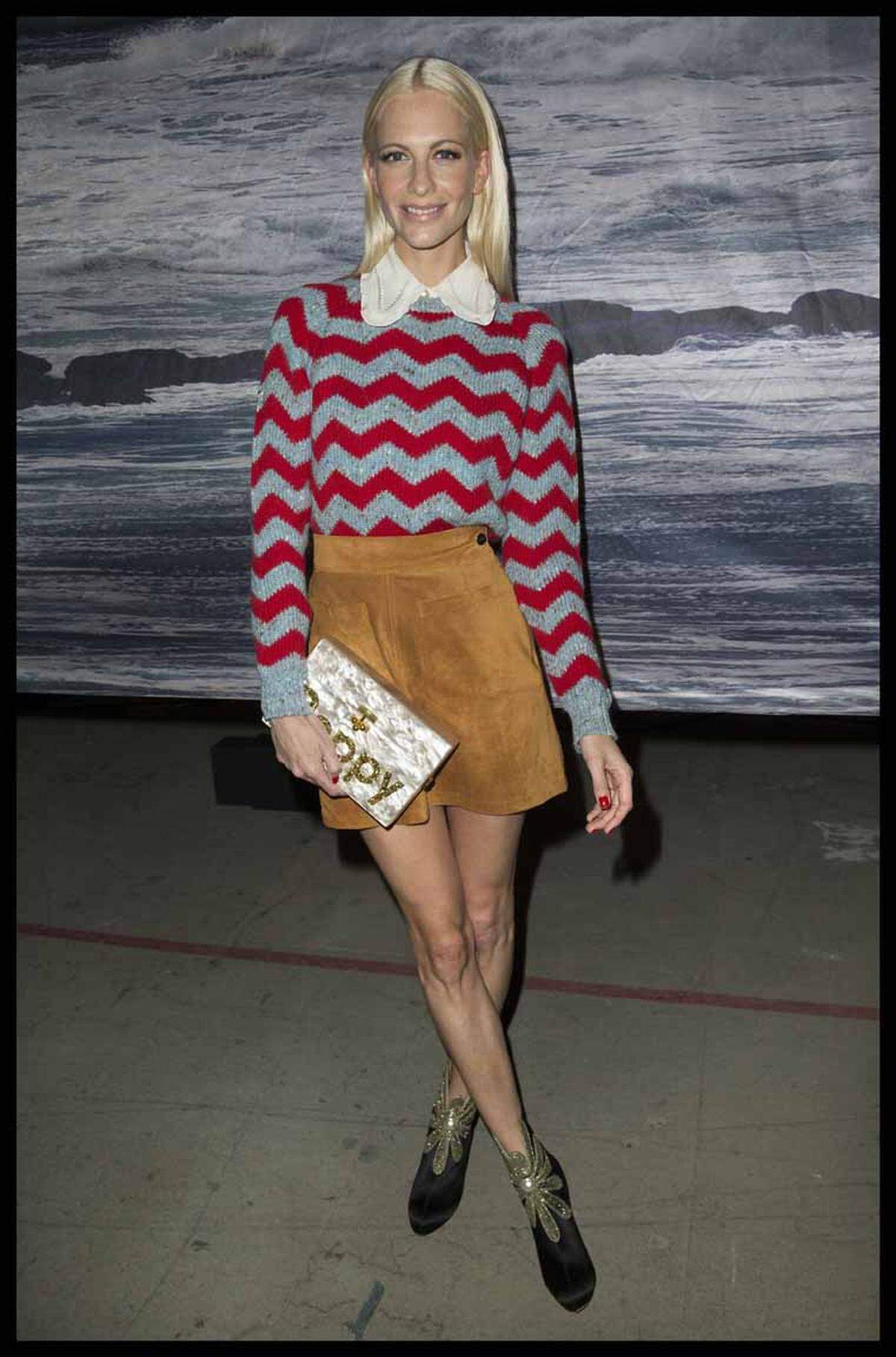 Poppy Delevingne sah sich die Show von Erdem an.