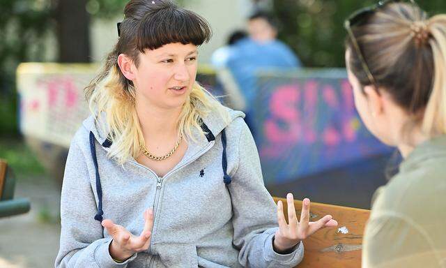 Die 21-jährige Tirolerin Lola Fürst will mitgestalten und nicht nur kritisieren, wie das die zweite kommunistische Liste, der KSV-KJÖ, betreibe.