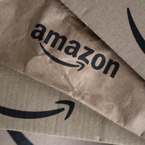 Der US-Onlinehändler Amazon ist von der italienischen Kartellbehörde wegen unlauterer Geschäftspraktiken zu einer Geldstrafe von zehn Millionen Euro verurteilt worden. 