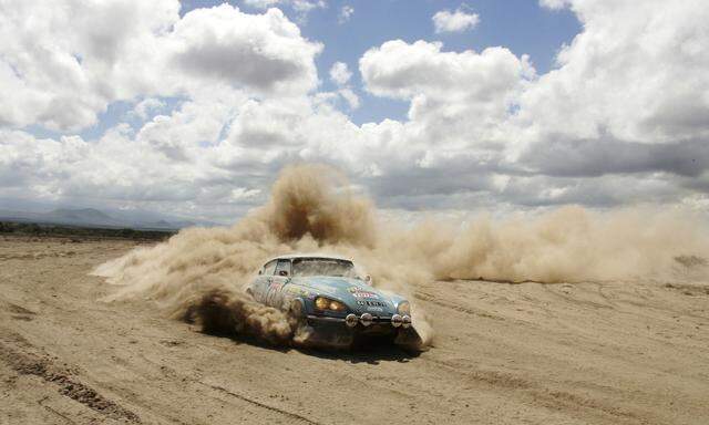 Hatte auch im Rallyesport ihren Auftritt: Citroën DS, hier bei der East African Safari Classic, 2009.
