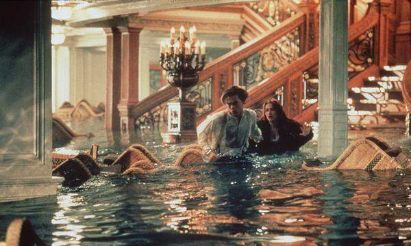 Leonardo DiCaprio und Kate Winslet in James Camerons &quot;Titanic&quot;.
