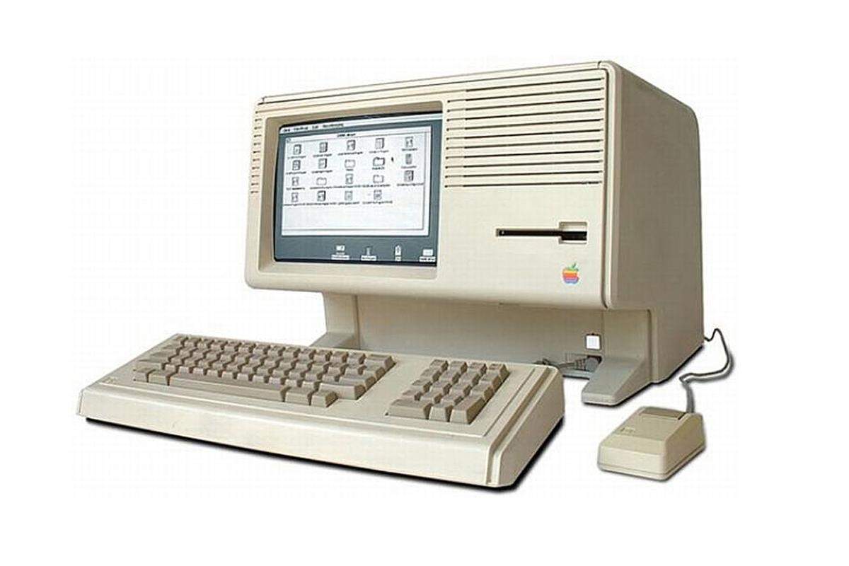 Nachdem ein erster Vorstoß von Apple gegen den IBM-PC mit dem teuren Bürocomputer Apple Lisa fast wirkungslos verpuffte, ruhten die ganzen Hoffnungen auf dem Macintosh.Im Bild: Apple Lisa