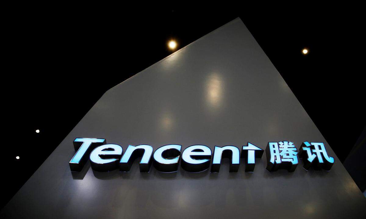 In Österreich wenig bekannt ist die Marke auf Platz 8: Tencent. Ihr Wert wird mit 108,3 Mrd. Dollar beziffert. Im Vorjahr rangierte das chinesische Unternehmen noch auf Platz 11. Es ist das einzige Unternehmen unter den Top Ten, das nicht aus den USA kommt. Es entstand im Jahr 1998 und beschäftigt sich mit Sofortnachrichtendiensten, Soziale Netzwerken im Internet und Onlinemedien.