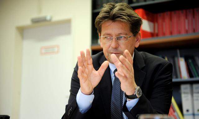 Wolfgang Taucher, Direktor des Bundesamts für Fremdenwesen und Asyl 
