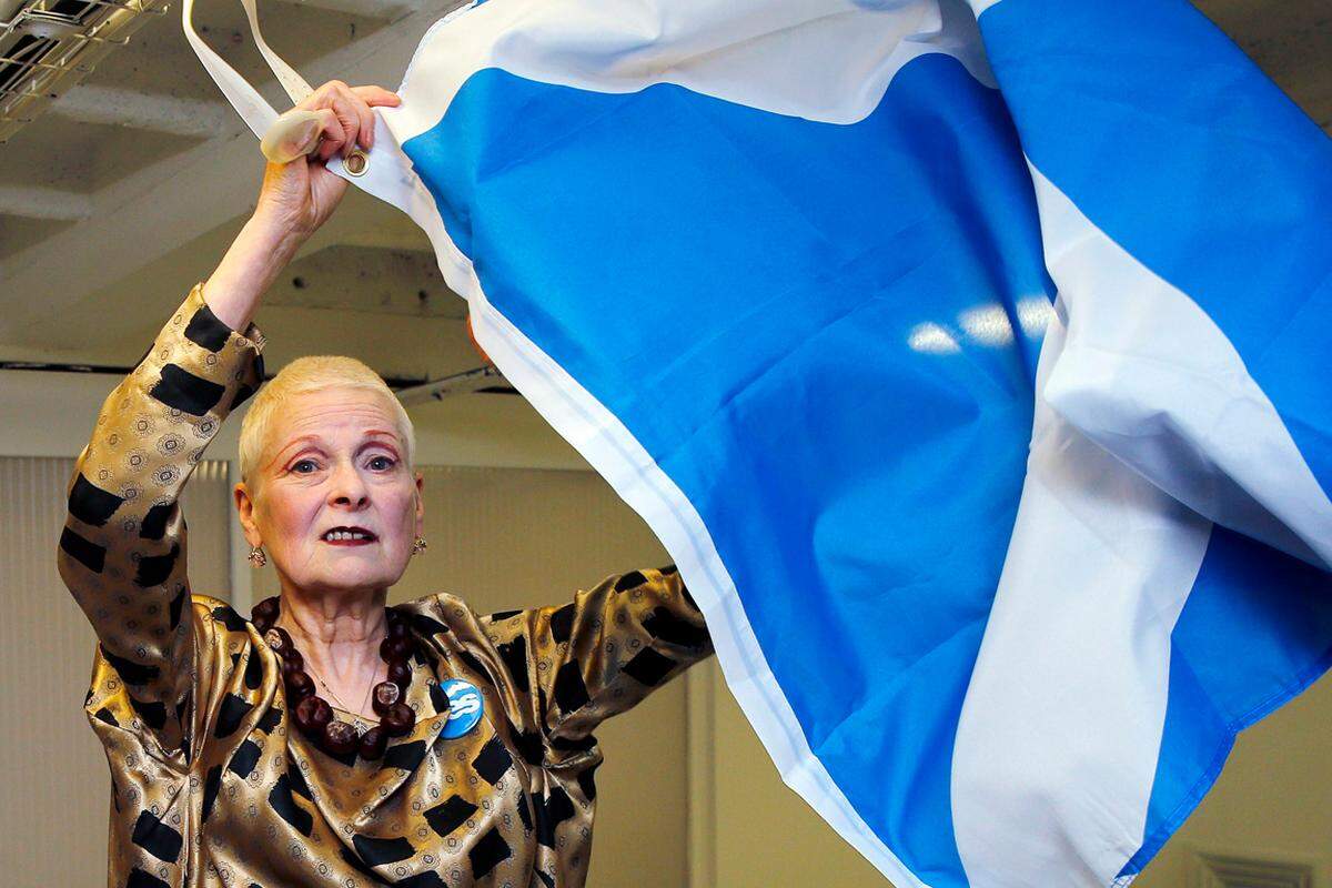 Vivienne Westwood sagt "Yes", "Yes" zur Unabhängigkeit Schottlands - und das ausgerechnet in der britischen Hauptstadt London. Die wilde Grande Dame des Modezirkus nutzt die London Fashion Week als Bühne für ihre politische Botschaft.