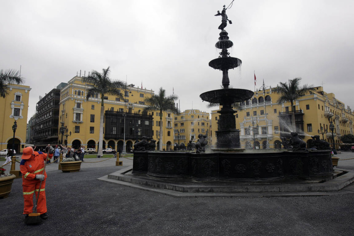 Entscheidend für die Miethöhe in Bogota sind oft ganz banale Sachen. Ist beispielsweise ein großes Einkauszentrum zu Fuß erreichbar, dann kostet die Wohnung gleich das doppelte. Umso näher an den Bergen, umso teurer, ist eine weitere Grundregel. Auch der Sicherheitsaspekt spielt eine bedeutende Rolle.