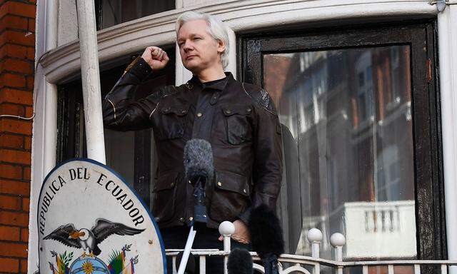 Assange zeigte sich hin und wieder öffentlich auf dem Botschaftsareal