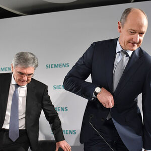 Roland Busch (r.) wird als Nachfolger von Joe Kaeser gehandelt.