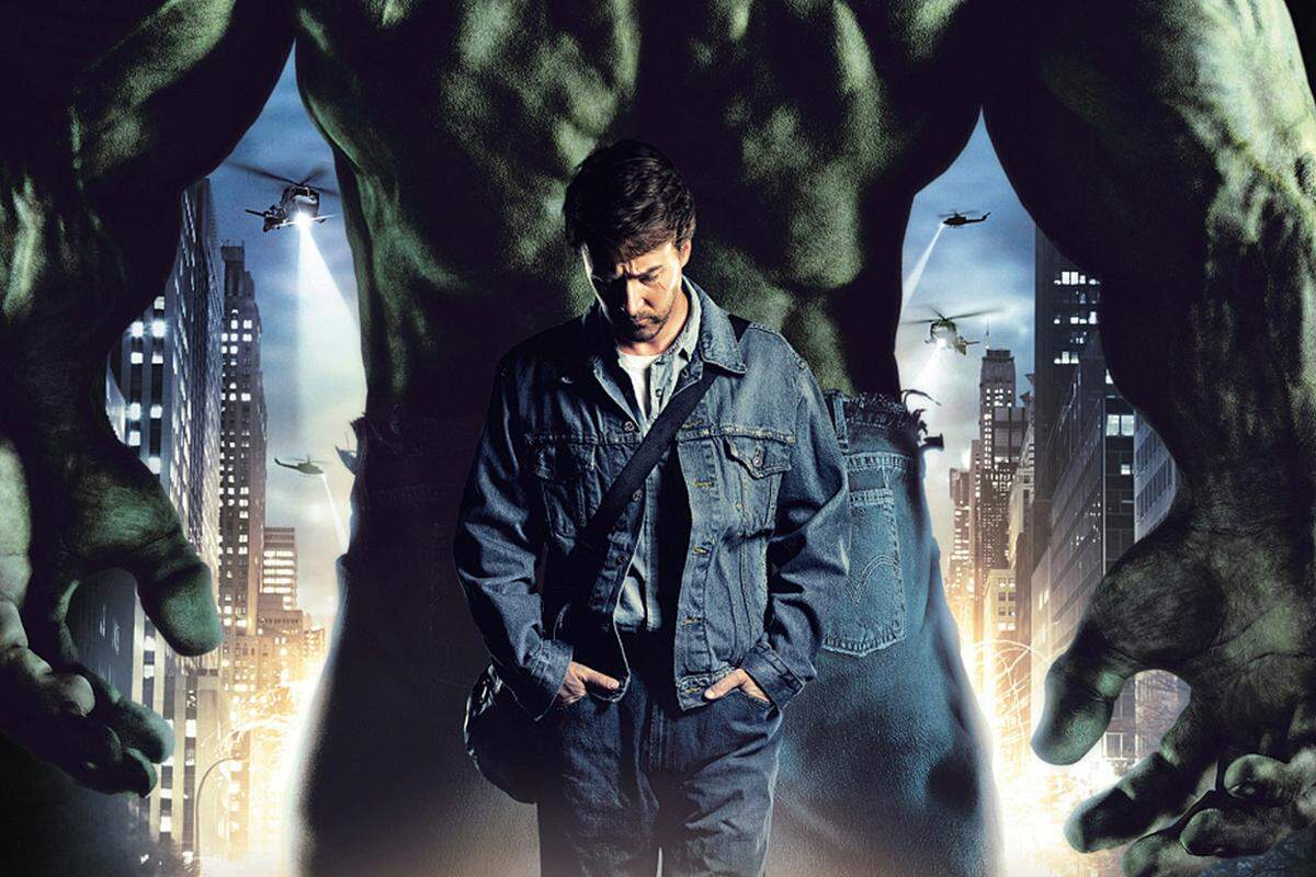 Ein "Problem-Held" ist hingegen "Hulk". Nach Ang Lees Verfilmung aus dem Jahr 2003 konnte auch Louis Leterriers Inszenierung "The Incredible Hulk" (2008) nicht überzeugen. Auch Eric Bana bzw. Edward Norton, die jeweils den Nuklearphysiker Dr. Bruce Banner vulgo Hulk verkörpern, ändern nichts bis wenig daran.