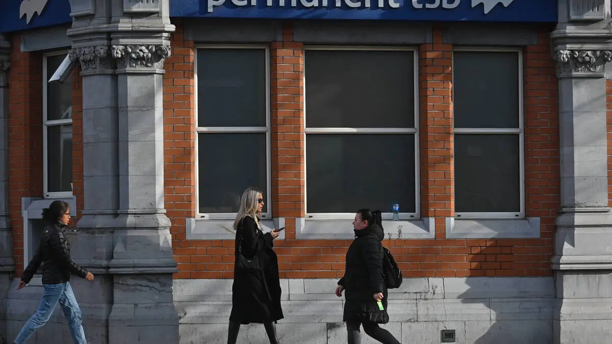 Aktionäre von irischer Bank PTSB stimmen Übernahme durch Bawag zu