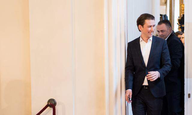 Wer wird Kanzler, wer Vize? Sebastian Kurz will Erster werden, die FPÖ bringt nun auch Hans Peter Doskozil ins Spiel.