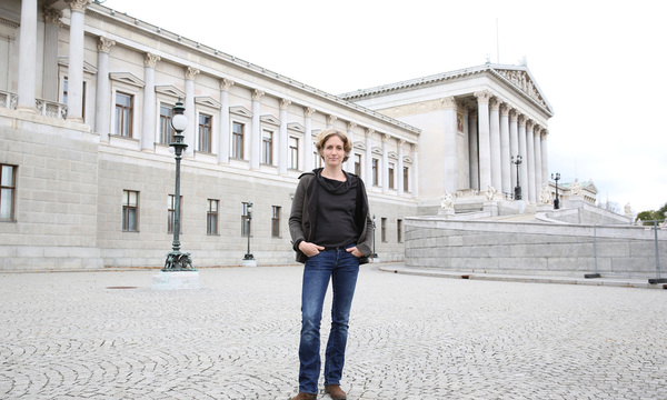 Ab Donnerstag hauptberuflich Abgeordnete: Stephanie Krisper (Neos).