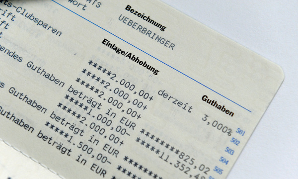 Symbolbild: Sparbuch 