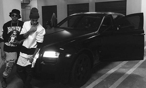 Natürlich hat Justin Bieber auch einen Rolls-Royce Ghost EWB in der Garage.