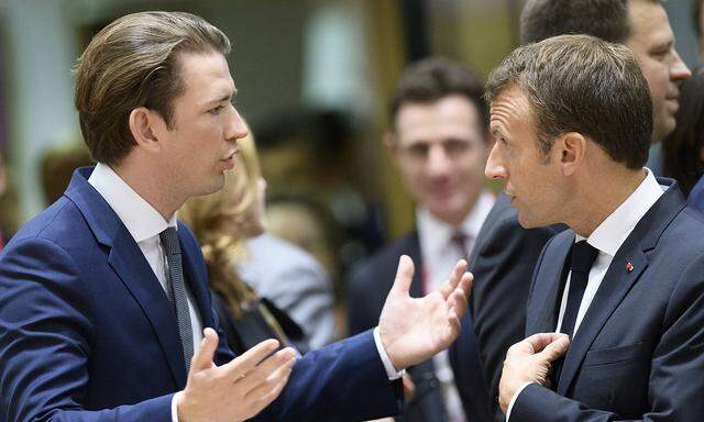 News Bilder des Tages Austrian Minister of Foreign Affairs Sebastian Kurz and President of France Em